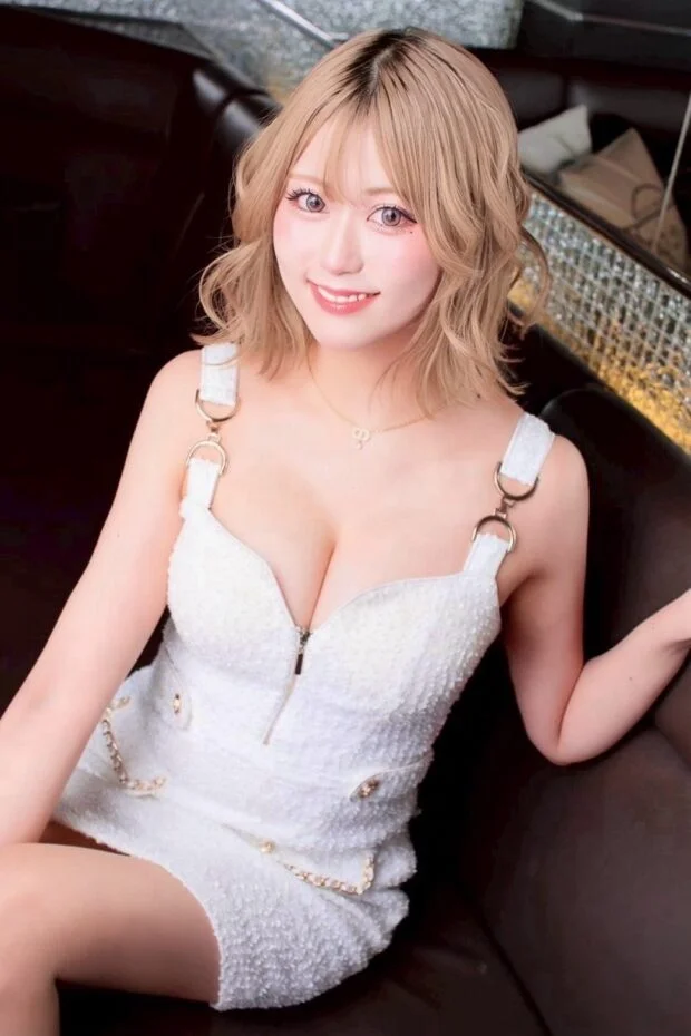 雨宮 まみ